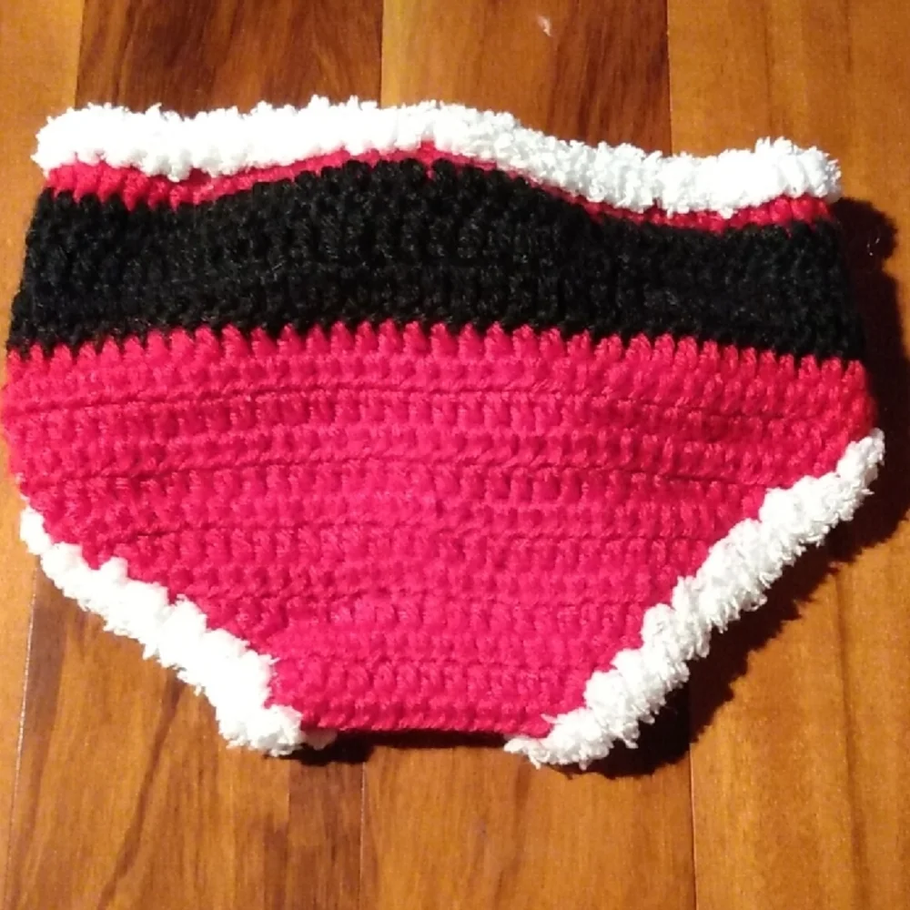 So 'Dorable 0-6 Months Santa Claus Diaper Cover & Booties Crochet Christmas Set